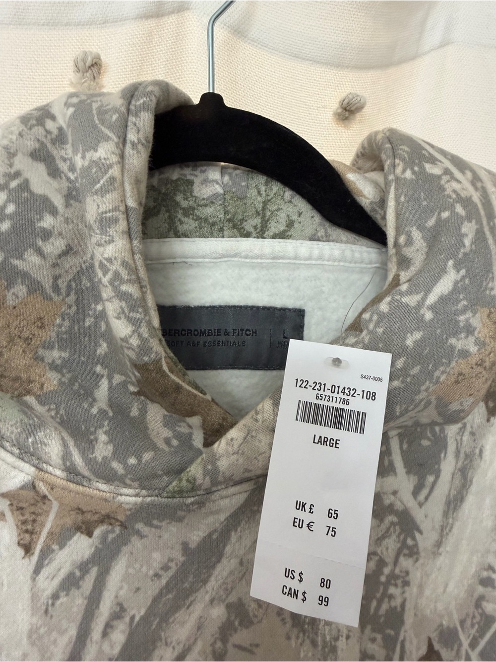 Abercrombie & Fitch Gray, Olive & Tan Camo Hooded Sweatshirt - Picture 3 of 6